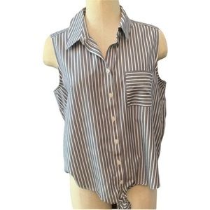 NWOT Chico’s Navy & White Striped Sleeveless Top Sz M
